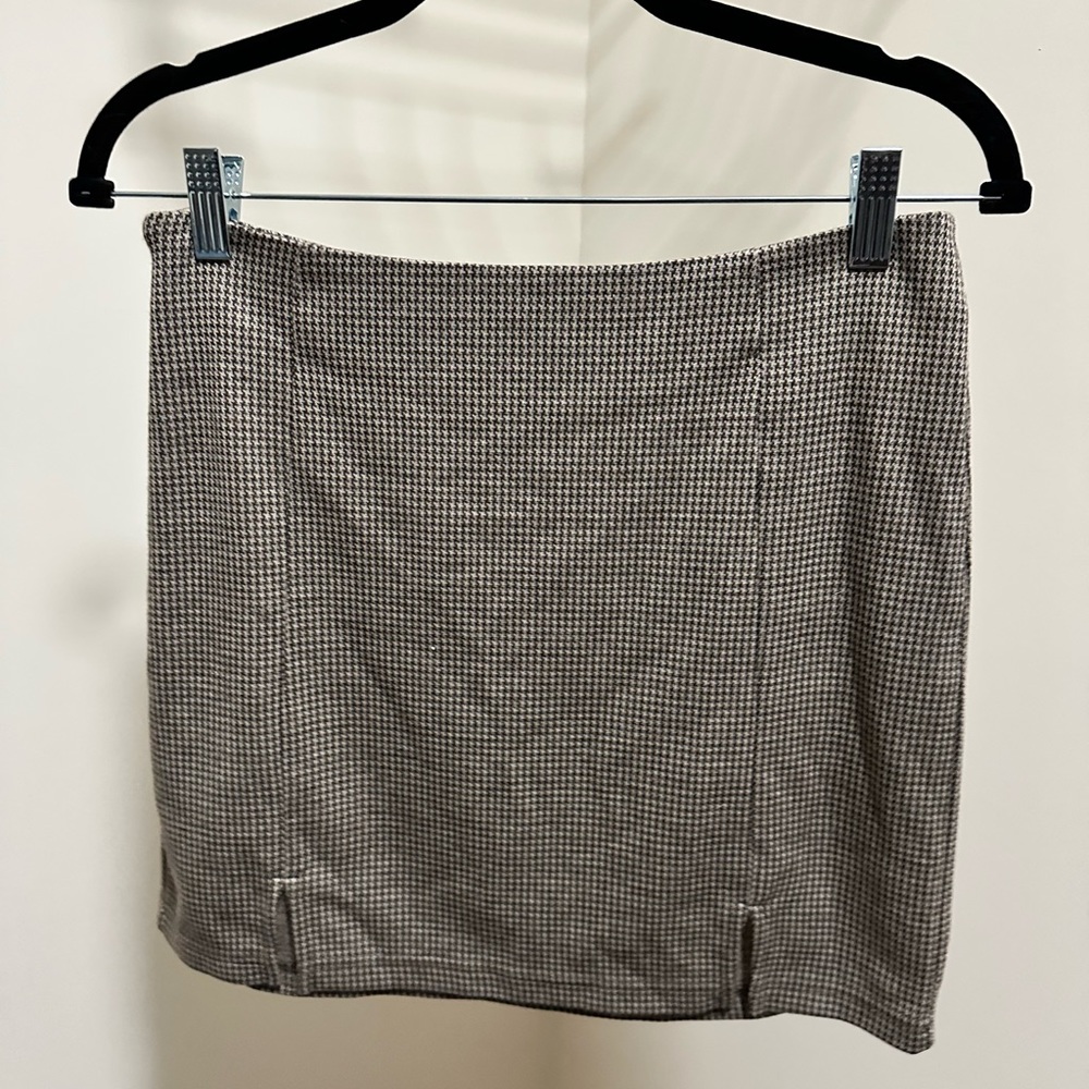 Houndstooth Mini Skirt with Slits